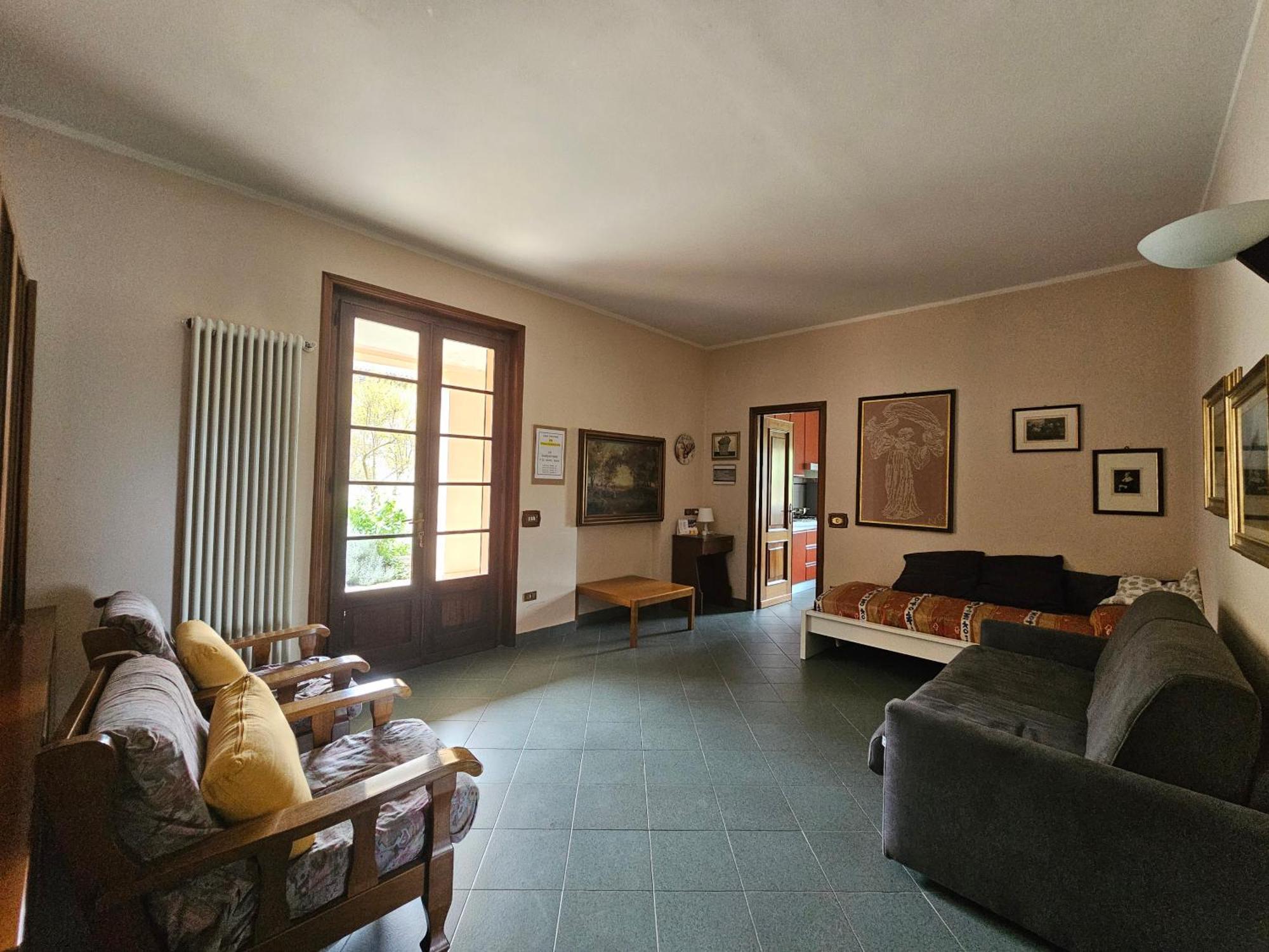 Casa Vincenzo 130 Mq Con Portico Ed Ingresso Esclusivo Dal Giardino Villa Felino Exterior photo